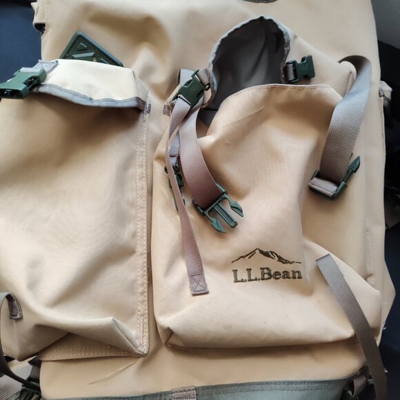 Stylish L.L.Bean Backpack & Fanny Pack Bundle Continental – Perfect for Everyday - Picture 10 of 10